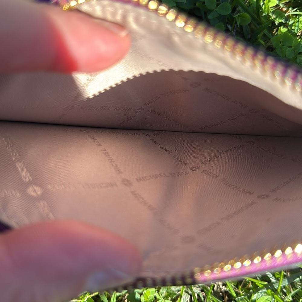 MICHAEL KORS CLUTCH - Picture 4 of 4